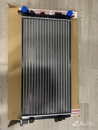 Радиатор охлаждения на volkswagen polo