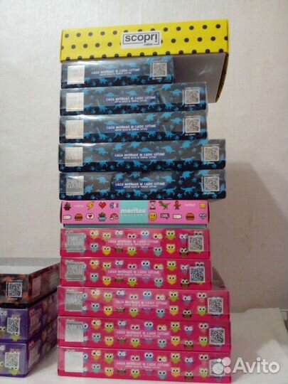 Картонные коробки с прозрачным окном