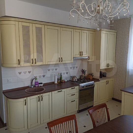 4-к. квартира, 131,8 м², 1/4 эт.