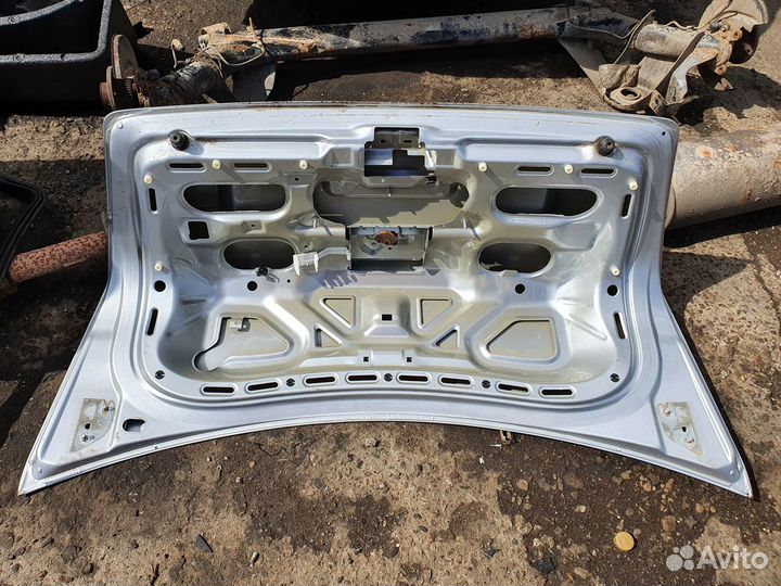 Крышка багажника Vw Bora Jetta 4 бора джетта IV