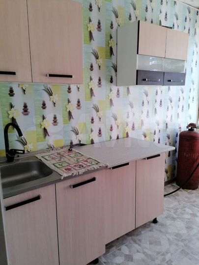 1-к. квартира, 318 м², 2/2 эт.