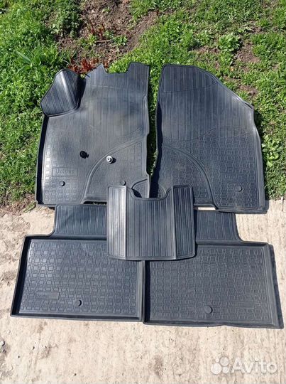 Автомобильные коврики