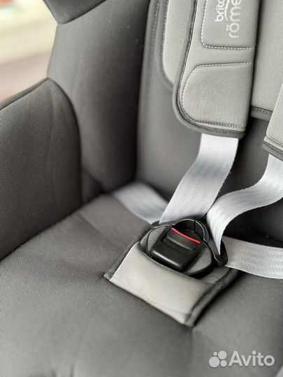 Автокресло britax romer trifix2 i size