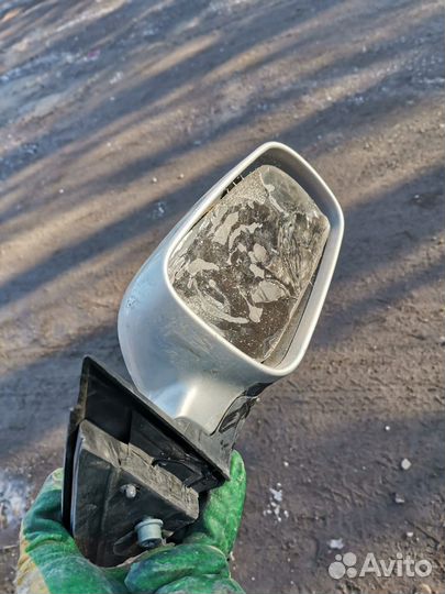 Правое зеркало на Volkswagen passat b5, b5+