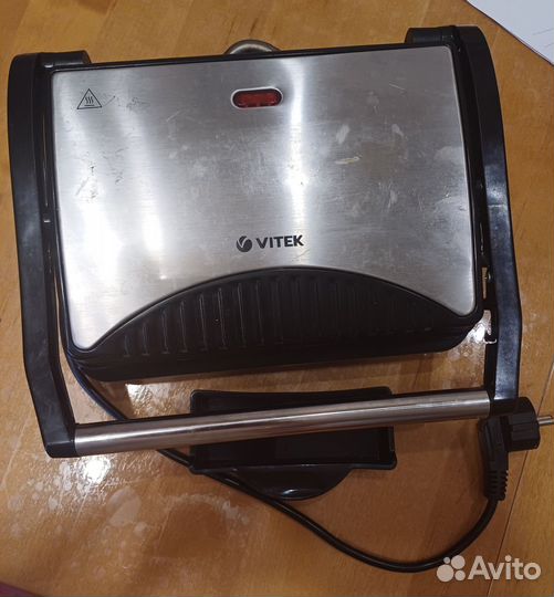 Гриль-пресс Vitek vt-2635st