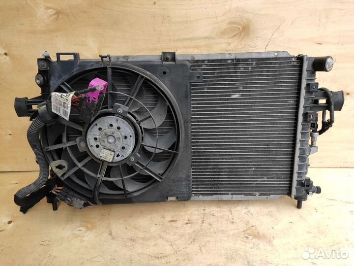 Касета радиаторов Z22YH АКПП на Опель Зафира Б