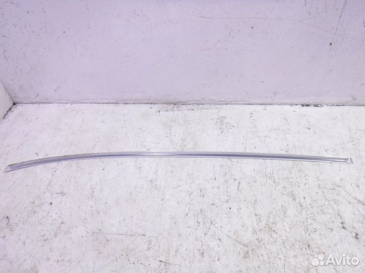 Молдинг стекла двери задней левой