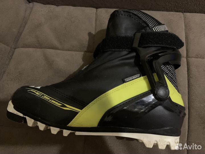 Лыжные ботинки fischer rc 3 com3l