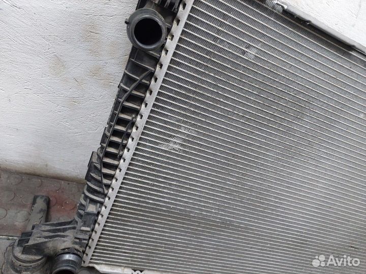 Радиатор охлаждения двигателя Subaru Tribeca (B9), 2009