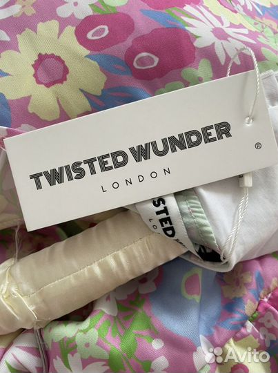 Очень красивое платье twisted wunder