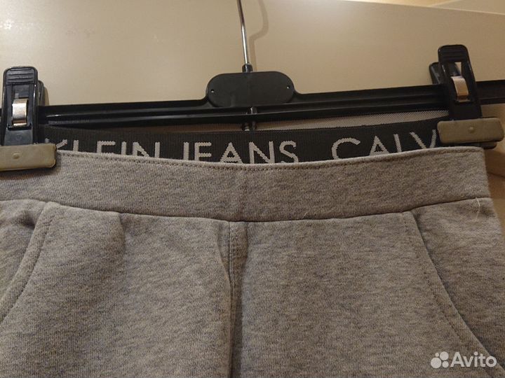 Брюки спортивные на ребёнка Calvin Klein 116 см