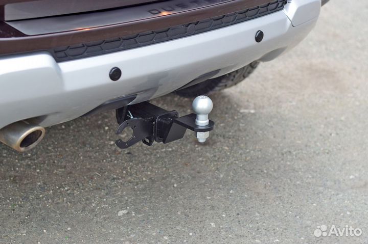 Фаркоп /съемный квадрат/ Renault duster c 2012