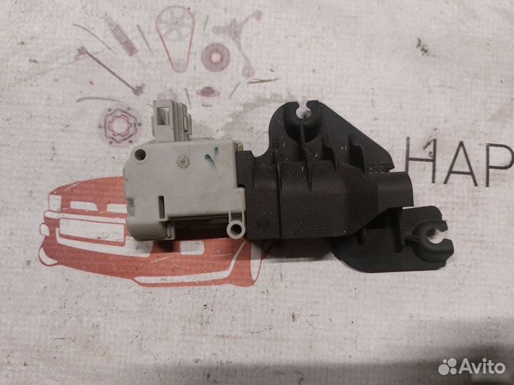 Замок бардачка Audi A6 C6