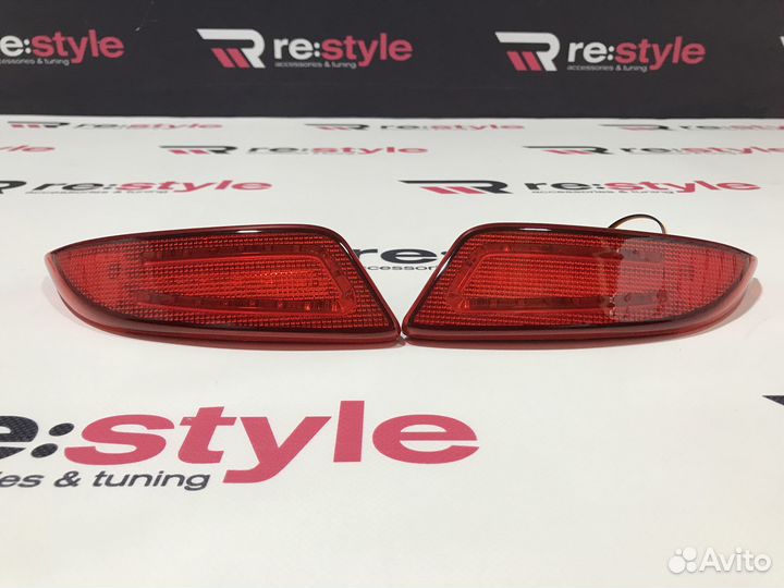 Катафоты Toyota Corolla Fielder 161 с 2015 Красные