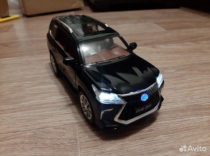 Модель авто Lexus LX570