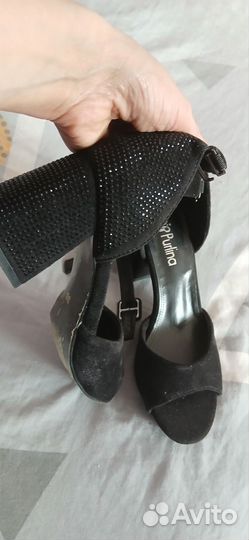 Туфли женские 37 размер бежевые чёрный