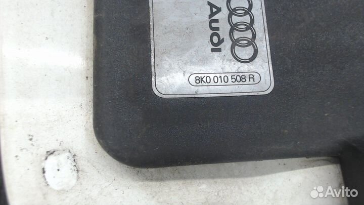 Лючок бензобака Audi Q5, 2009