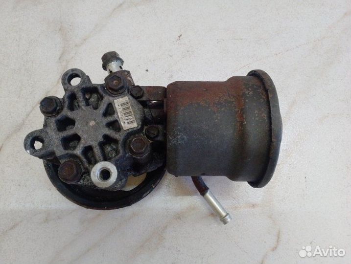 Насос гидроусилителя руля Toyota Vitz 1SZ-FE 1999