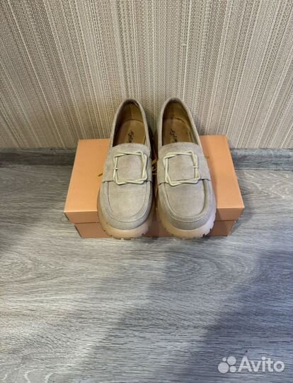 Лоферы женские 39 размер