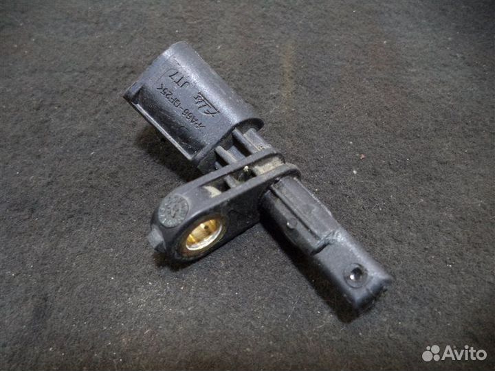 Датчик ABS задний левый Volkswagen Passat Variant