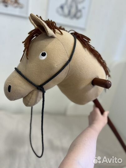 Игрушка лошадь на палочке H&M