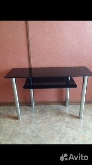 Стеклянная тумба под тв