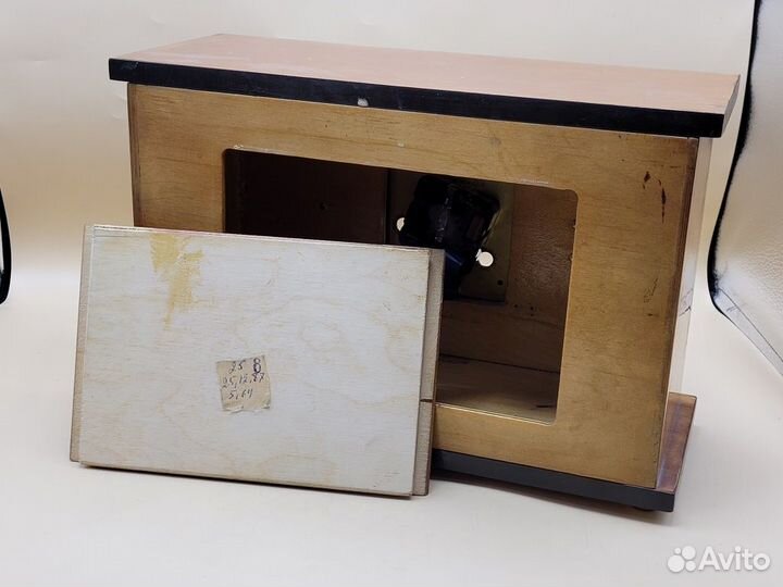 Часы настольные дерево Янтарь Кварц 35*14*23,5 см