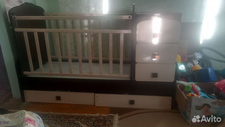 Продам детскую кровать в хорошем состояние цена 2т