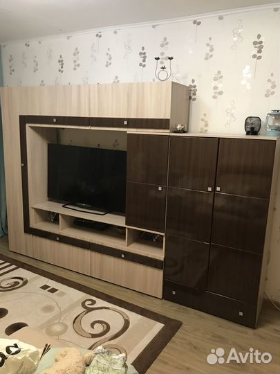 Стенка в гостиную