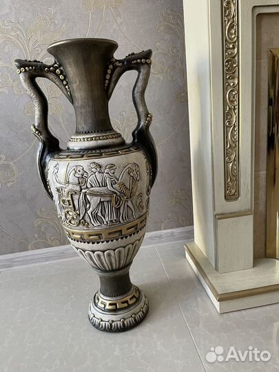 Ваза напольная, 70 см. высота