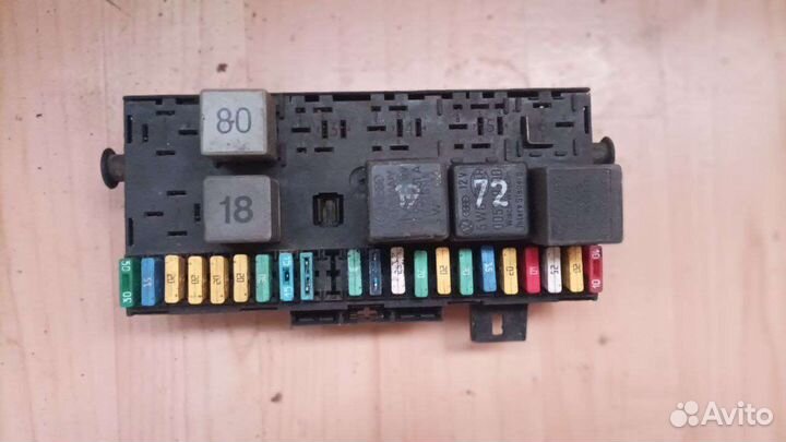 Блок предохранителей golf2