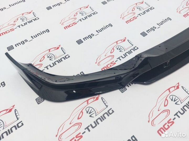 Губа переднего бампера на BMW X6 G06 Черный глянец