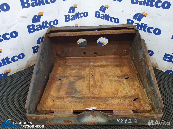 Аккумуляторный ящик Mercedes Axor 2 (2002-2008)