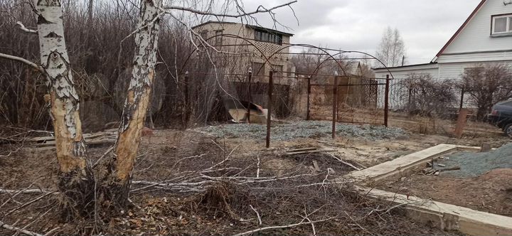 Дача 20 м² на участке 6 сот.