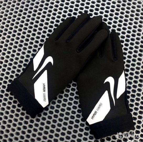 Перчатки Nike новые