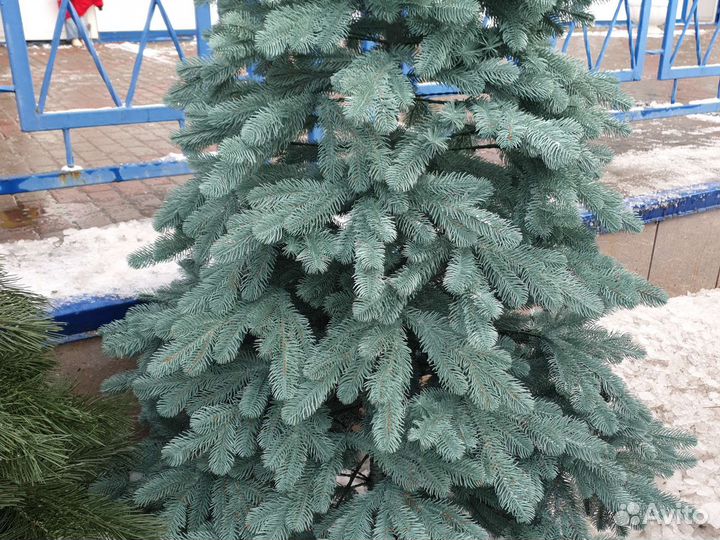 Ель искусственная