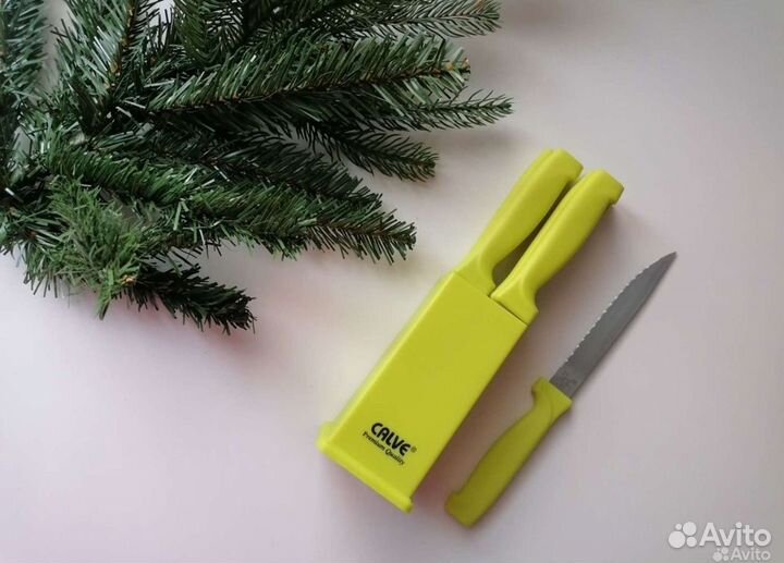 Набор кухонных ножей с подставкой