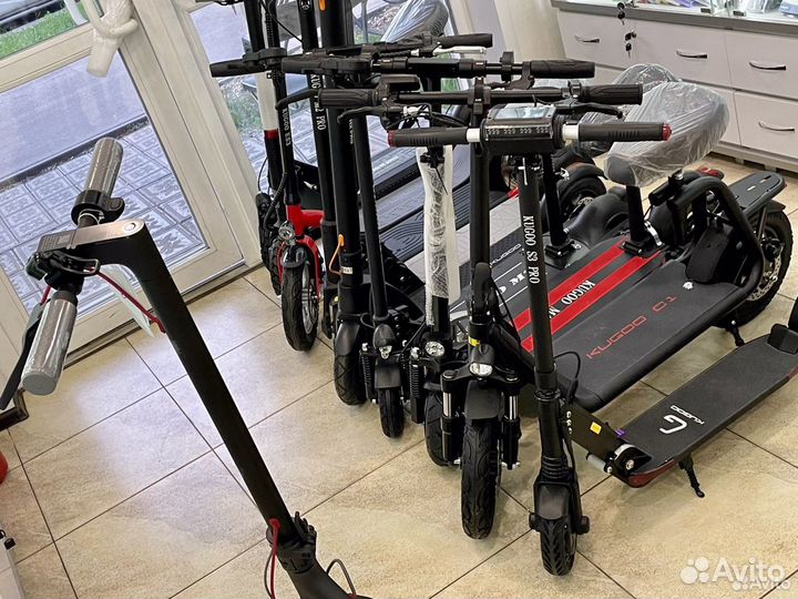 Электросамокат Xiaomi M365 (без пробега) новый