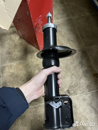 Стойка передняя ваз 2110-2112