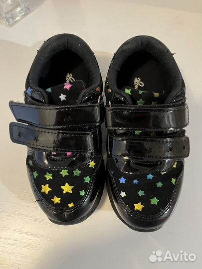 Кроссовки для девочки