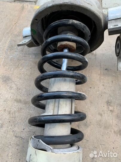 Стойка подвески задняя Volkswagen Touareg