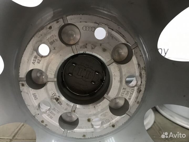 Диски оригинальные без пробега на Audi Q7