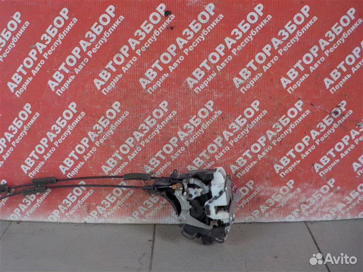 Замок двери передний правый Mitsubishi L200 KB