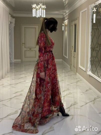 Вечернее платье