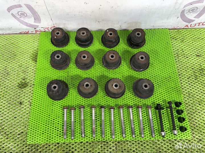 Подушки кузова Cadillac Escalade GMT900