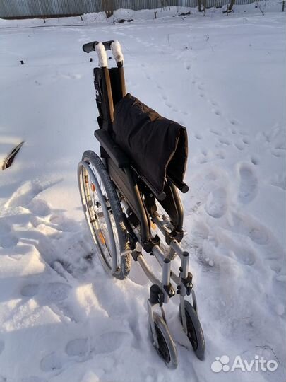 Инвалидное кресло-коляска Ortonica Base 195