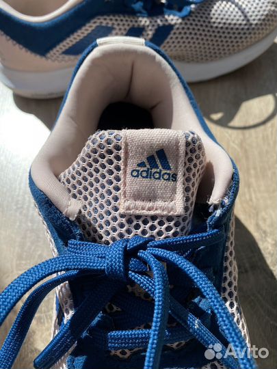 Кроссовки adidas б/у 37 размер