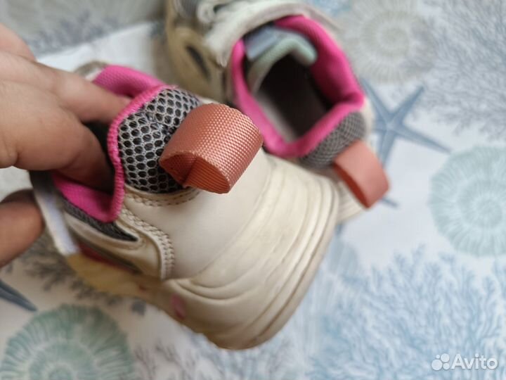 Кроссовки детские