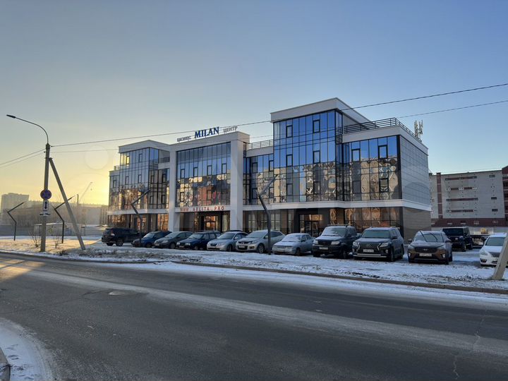 Офисное помещение с арендатором, 170 м²