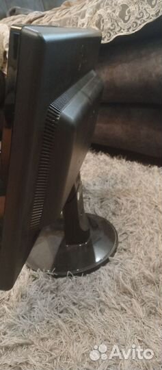 Монитор LG flatron W1942S